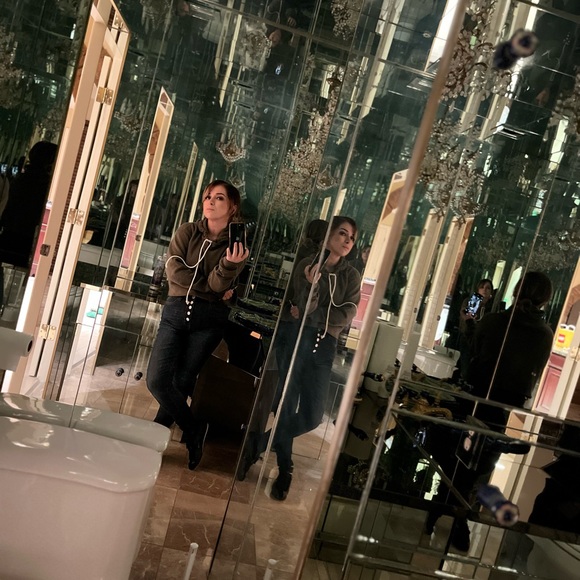 Sideways Queen is LIVE!! - Picture 2 of 7